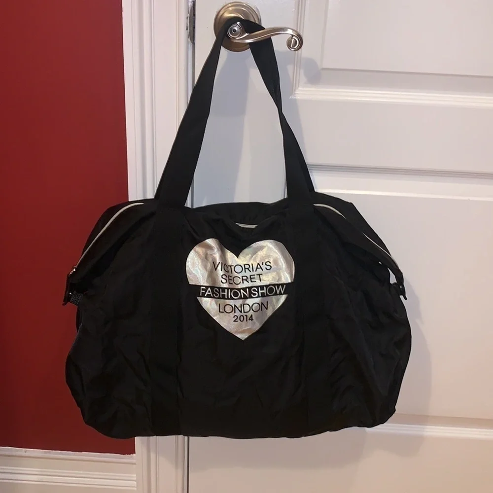 Victoria’s Secret Fashion Show Tote Bag - Picture 3 of 10